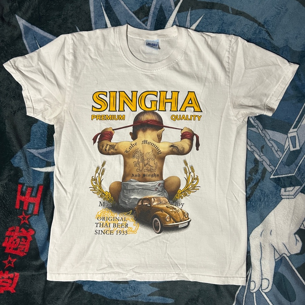 VINTAGE | SINGHA Premium Thai Beer Graphic Tee Shirt